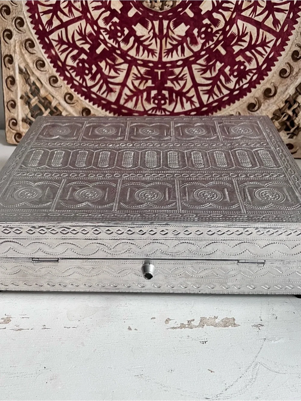 Vintage embossed Decorative Silver tone Jewelry Box vanity